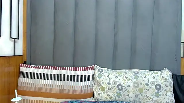 Snapshot of MrsMxx25 chatting on 05.19.26 MrsMxx25 online show from 05.19.26