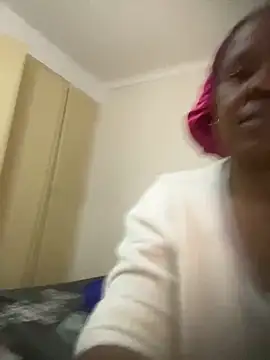 Snapshot of Ebonyboobsmilk chatting on 03.19.26 Ebonyboobsmilk online show from 03.19.26