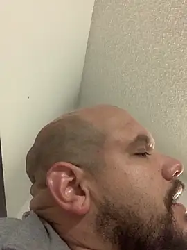 shakeweight online show from 10.20.25