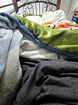 Snapshot of fena-sikerimmm chatting on 10.02.25 fena-sikerimmm online show from 10.02.25