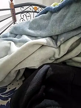 Snapshot of fena-sikerimmm chatting on 10.25.25 fena-sikerimmm online show from 10.25.25