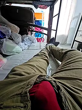 Snapshot of fena-sikerimmm chatting on 12.22.25 fena-sikerimmm online show from 12.22.25