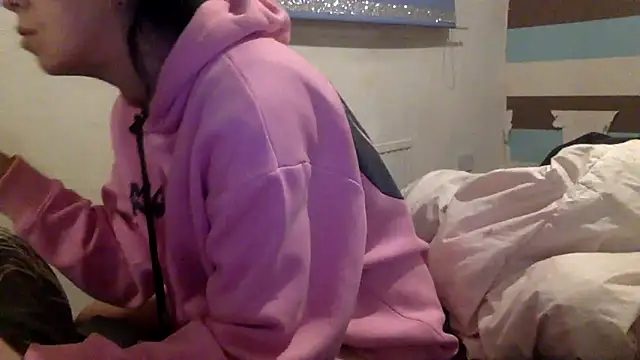 Bellababexox online show from 10.28.25