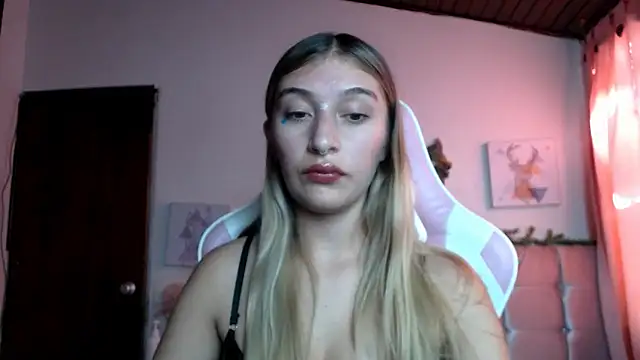 SophiaaLee online show from 04.24.26