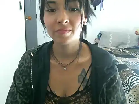 Snapshot of Thalia_220 chatting on 09.08.25 Thalia 220 online show from 09.08.25