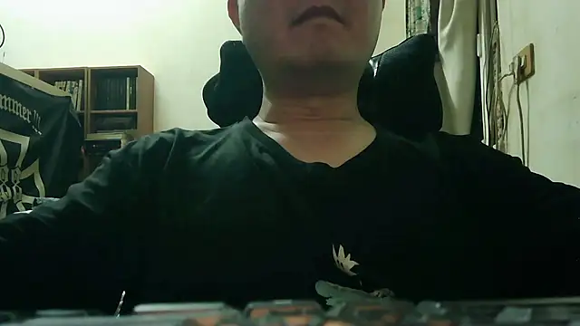 Snapshot of PIGBABY-LOVE chatting on 04.12.26 PIGBABY-LOVE online show from 04.12.26