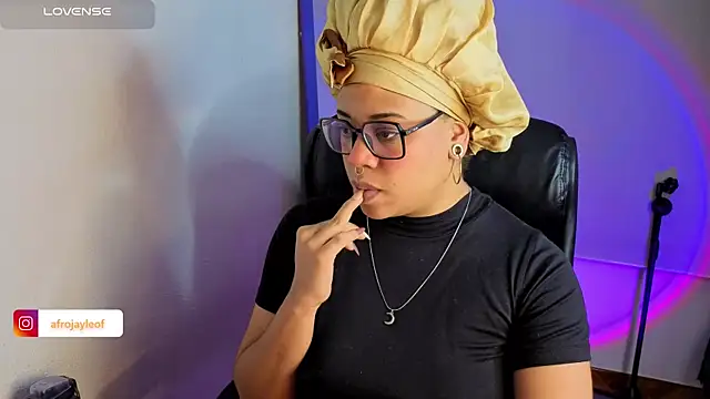 Snapshot of afro_jayleof chatting on 09.30.25 afro jayleof online show from 09.30.25