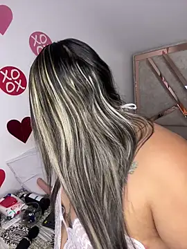 ashley-swift- online show from 02.15.26