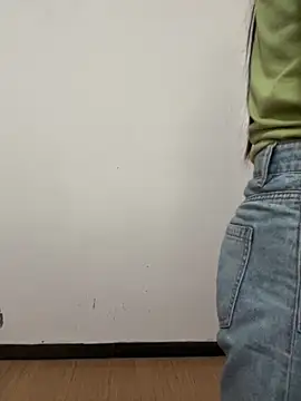 crhong666 online show from 09.22.25