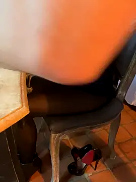 LesAmantsAE2 online show from 10.02.25