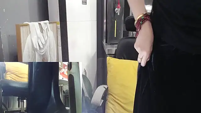 Eileen-L online show from 11.10.25