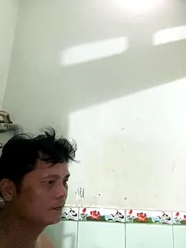 Snapshot of hotboy2x chatting on 09.13.25 hotboy2x online show from 09.13.25