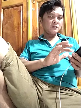 Snapshot of hotboy2x chatting on 09.14.25 hotboy2x online show from 09.14.25