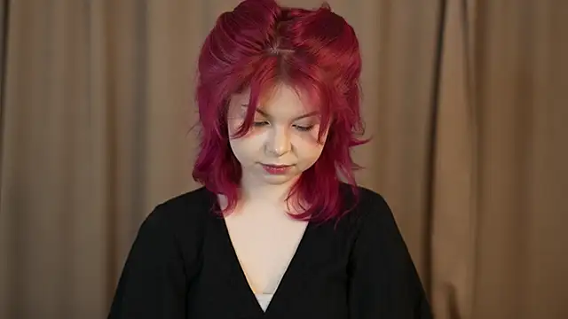 Stella Vanila online show from 10.22.25