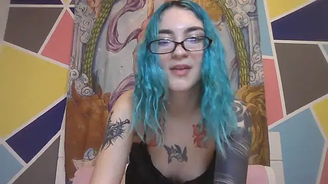 peetitefairy online show from 10.26.25