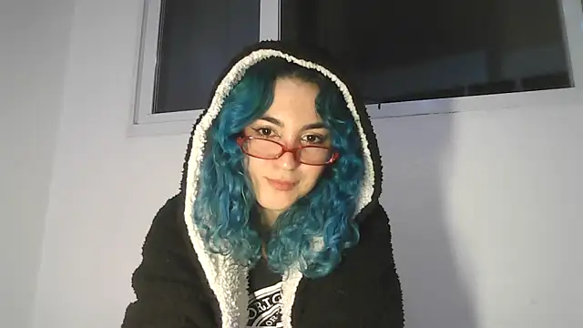 Snapshot of peetitefairy chatting on 05.25.26 peetitefairy online show from 05.25.26