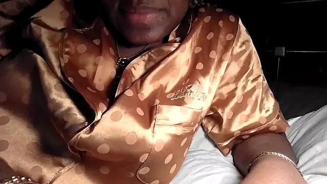 Curvy AfricanQuinn online show from 03.13.26