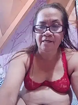 Snapshot of vickyhot1966 chatting on 05.15.26 vickyhot1966 online show from 05.15.26