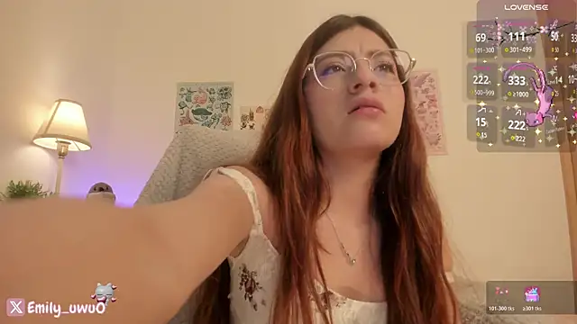 Snapshot of emily_uwu0 chatting on 07.18.26 emily uwu0 online show from 07.18.26