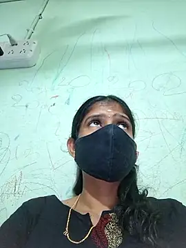 Snapshot of Tamil_Swetha1 chatting on 09.24.25 Tamil Swetha1 online show from 09.24.25