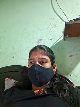 Snapshot of Tamil_Swetha1 chatting on 10.08.25 Tamil Swetha1 online show from 10.08.25