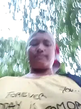 Snapshot of Love-Mama33 chatting on 09.18.25 Love-Mama33 online show from 09.18.25