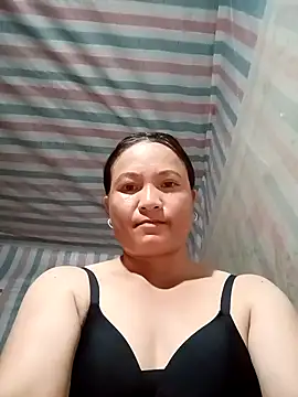 Snapshot of Love-Mama33 chatting on 10.02.25 Love-Mama33 online show from 10.02.25