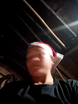 Snapshot of Love-Mama33 chatting on 10.14.25 Love-Mama33 online show from 10.14.25