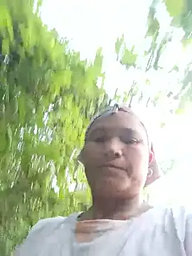 Snapshot of Love-Mama33 chatting on 10.19.25 Love-Mama33 online show from 10.19.25