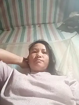 Snapshot of Love-Mama33 chatting on 10.23.25 Love-Mama33 online show from 10.23.25