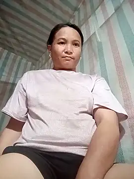 Snapshot of Love-Mama33 chatting on 10.26.25 Love-Mama33 online show from 10.26.25