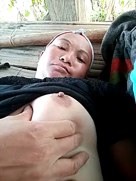 Snapshot of Love-Mama33 chatting on 03.24.26 Love-Mama33 online show from 03.24.26