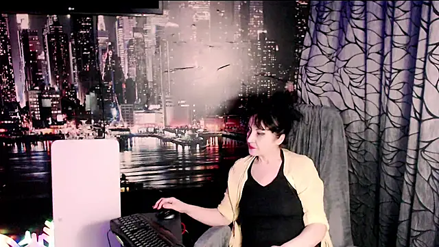 AMOURSWEET2025 online show from 03.20.26