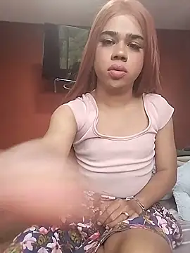 Snapshot of milabiggcoock chatting on 11.18.25 milabiggcoock online show from 11.18.25