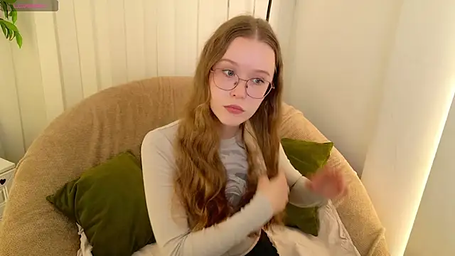 MandyMils online show from 09.21.25