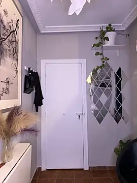 Snapshot of lacattiva chatting on 09.25.25 lacattiva online show from 09.25.25