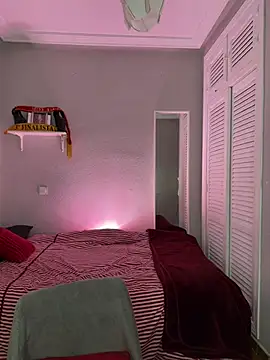 Snapshot of lacattiva chatting on 02.14.26 lacattiva online show from 02.14.26