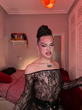 Snapshot of lacattiva chatting on 02.18.26 lacattiva online show from 02.18.26