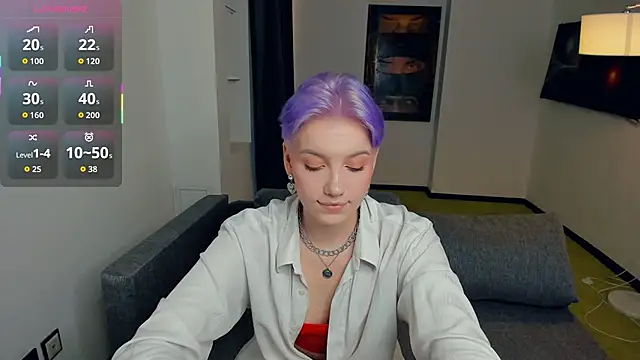 Snapshot of OdelynaAsp chatting on 09.10.25 OdelynaAsp online show from 09.10.25