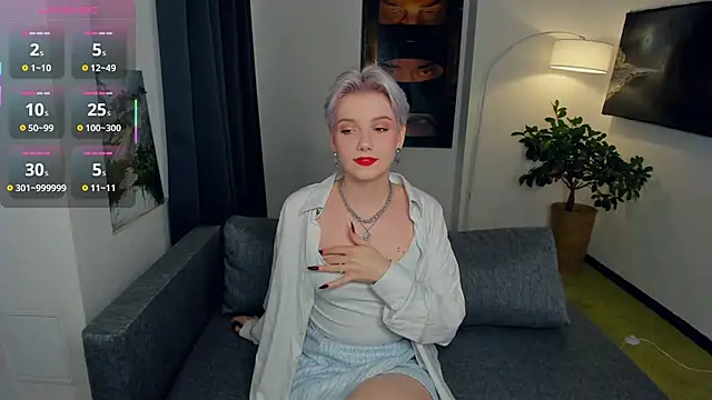 Snapshot of OdelynaAsp chatting on 10.03.25 OdelynaAsp online show from 10.03.25