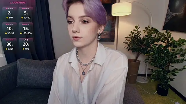 Snapshot of OdelynaAsp chatting on 12.18.25 OdelynaAsp online show from 12.18.25