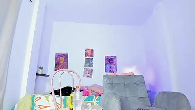 Snapshot of gisele_gigi chatting on 10.04.25 gisele gigi online show from 10.04.25