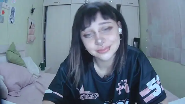 SineKiraReal online show from 10.06.25