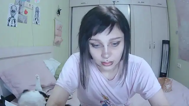 SineKiraReal online show from 10.10.25