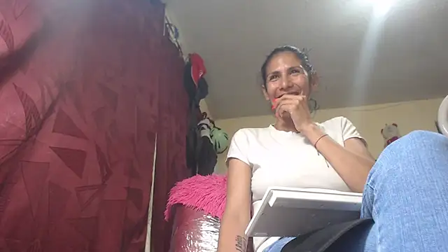 gattycahot online show from 10.01.25