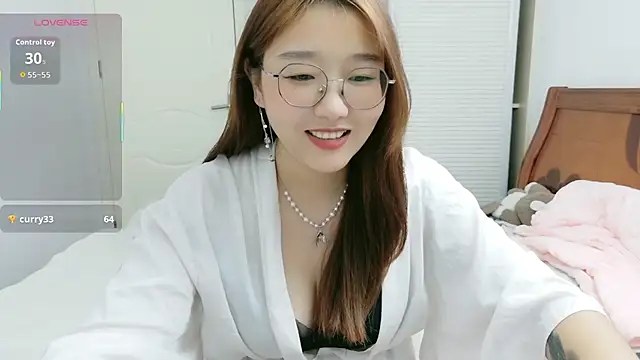 sisi-maiden online show from 10.07.25