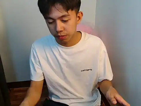 Snapshot of Asian_hornyforyou chatting on 03.25.26 Asian hornyforyou online show from 03.25.26