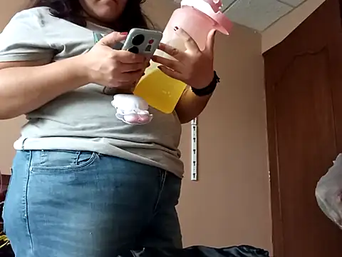 Kitty WetXxX online show from 09.20.25