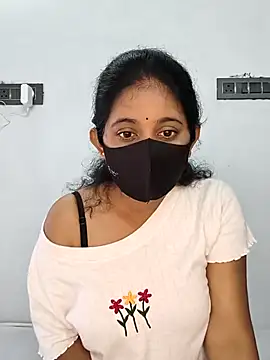 Snapshot of Your-Vedika chatting on 10.07.25 Your-Vedika online show from 10.07.25