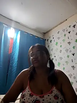 Snapshot of Avannay chatting on 02.04.26 Avannay online show from 02.04.26